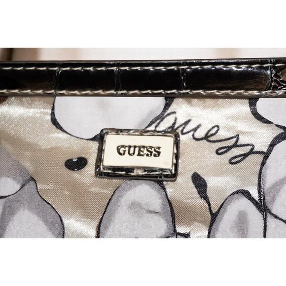 Vintage GUESS Olive Green Faux Leather Shearling Handbag | Y2K Croc Trim Logo - Picture 13 of 15